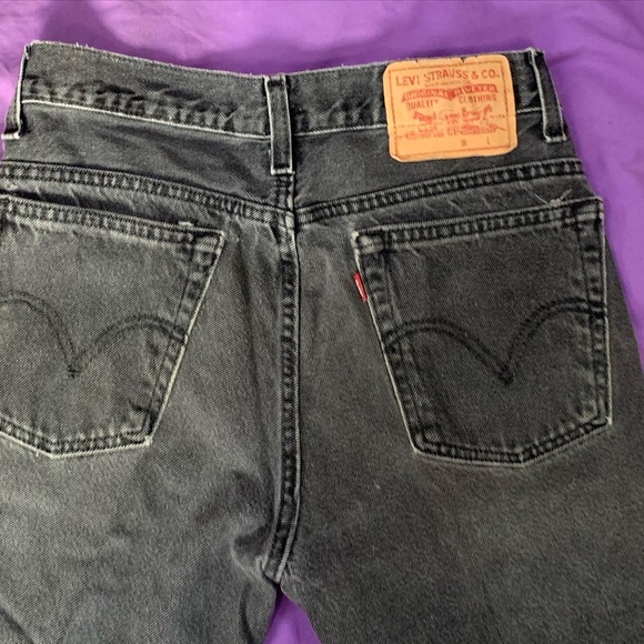 Vintage mid waisted levis - Picture 2 of 4